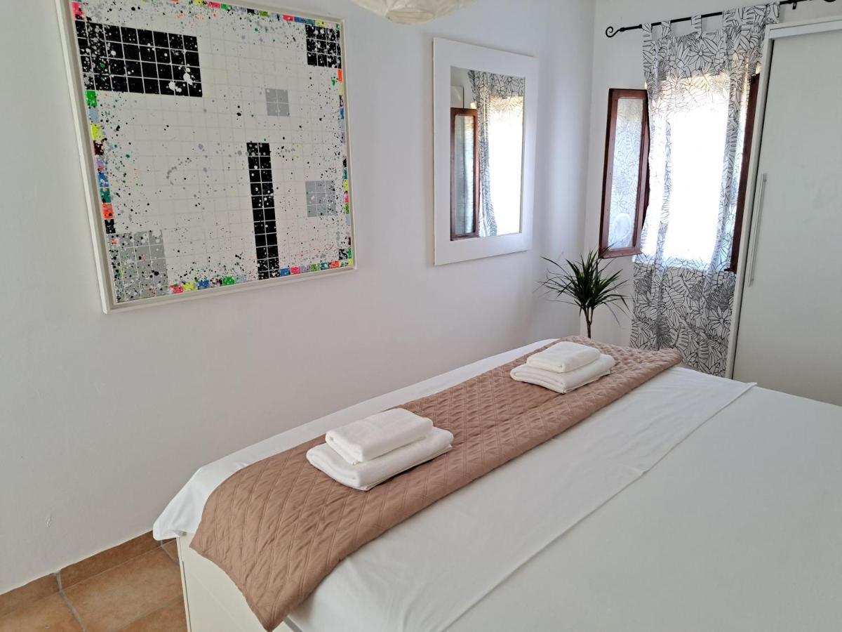 Family Apartment In Center Of Murter Exterior foto